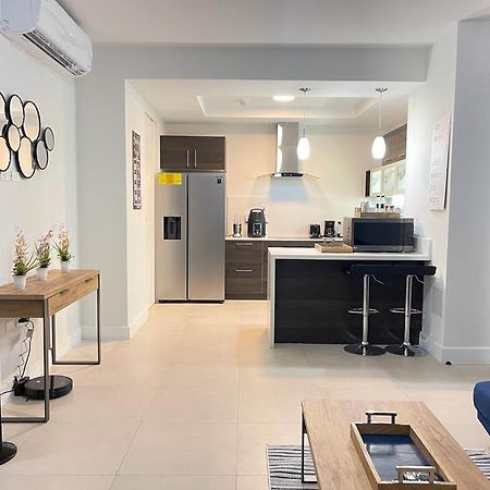 Parkhurst Lux Condo Near Devon House Кингстон Экстерьер фото